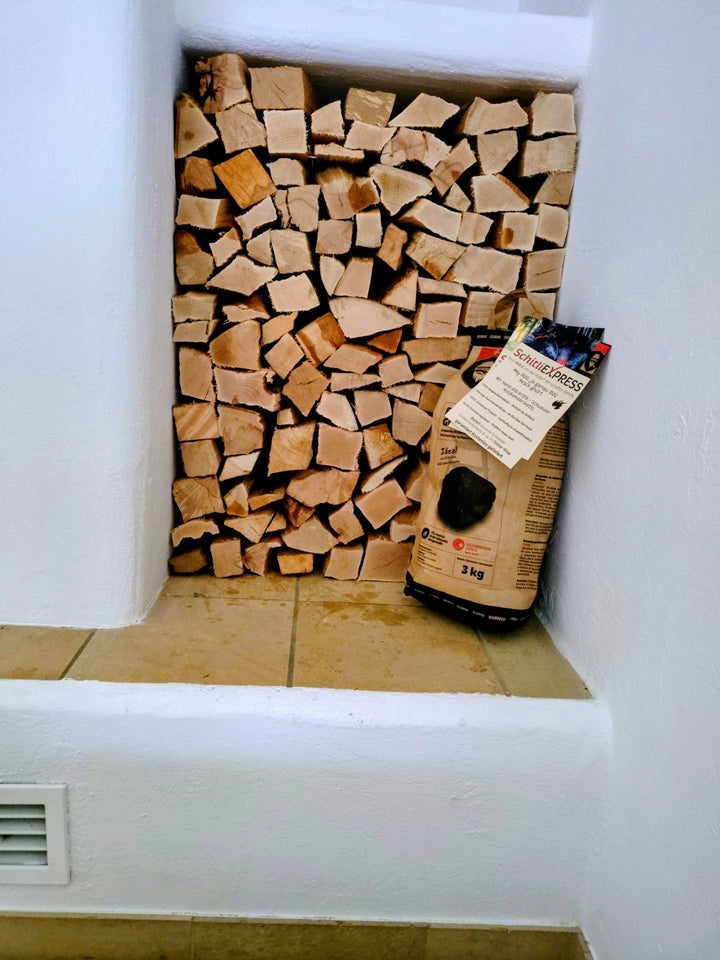 Buchenbrennholz 25cm - Aufschichtung & Lieferung inklusive