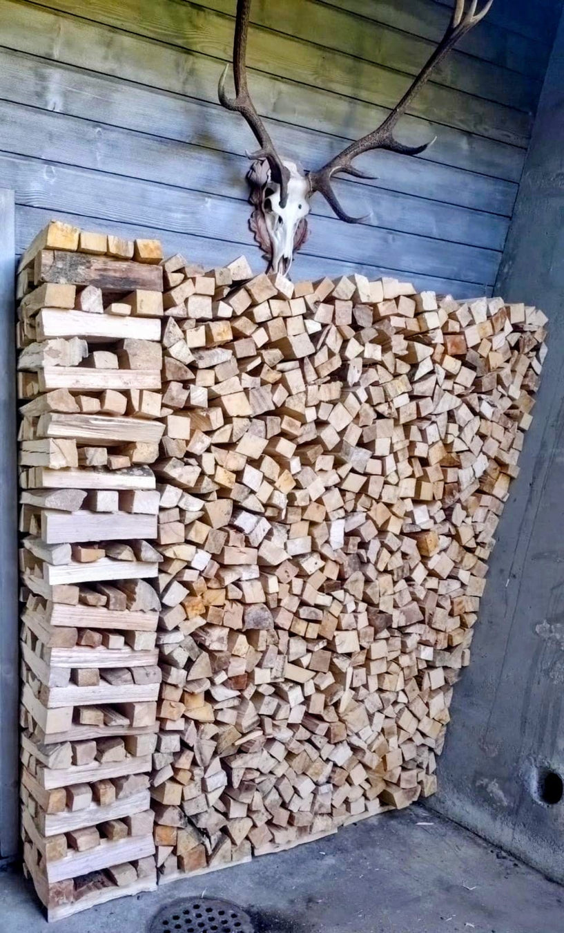 Brennholz 33cm, Aufgeschichtet - ohne Schleppen, Geliefert