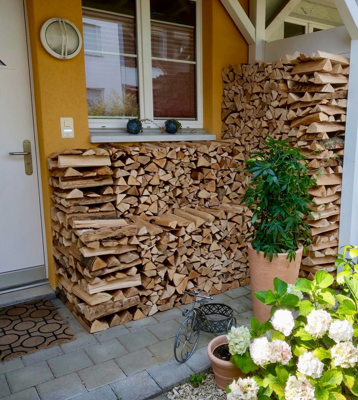 Brennholz 33cm, Aufgeschichtet - ohne Schleppen, Geliefert - Detailansicht 4
