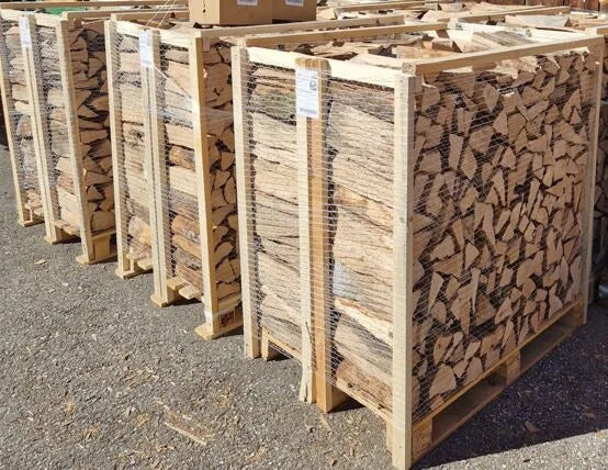 Buchenbrennholz - 33cm - gestapelt auf Palette - ofenfertig